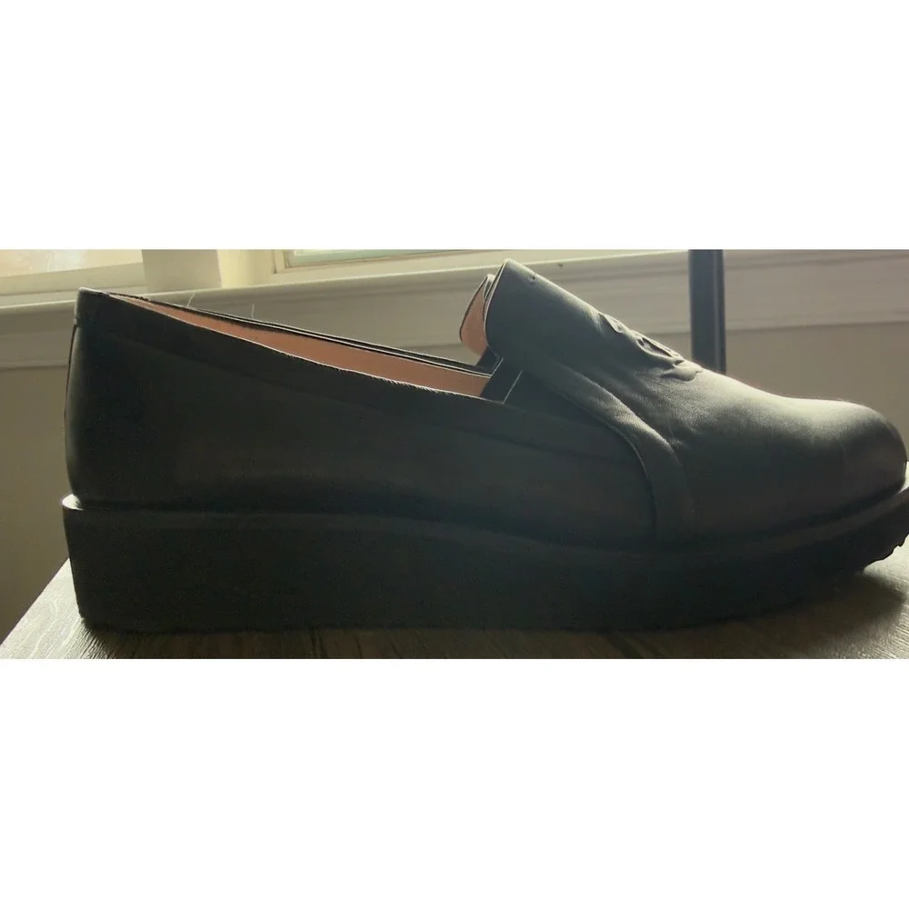 Taryn Rose Black Leather Embossed Rose Platform Loafers Slip On Shoes Womens 9
